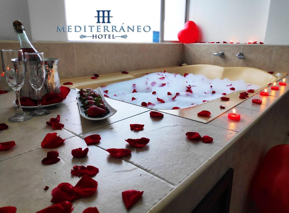 Hotel Mediterraneo Меделин Екстериор снимка